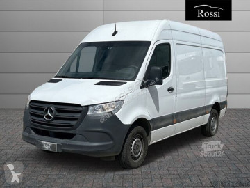 Fourgon Mercedes