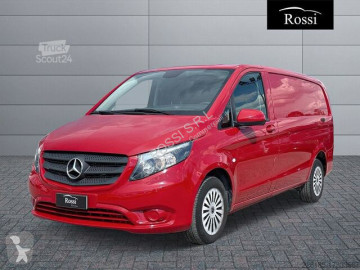 Fourgon Mercedes