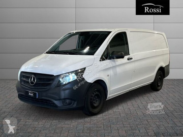 Fourgon Mercedes