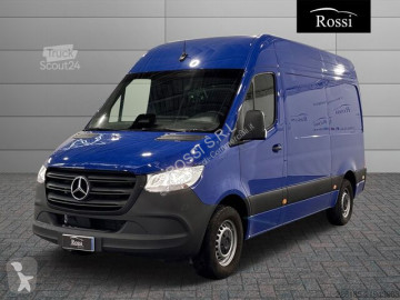 Fourgon utilitaire Mercedes