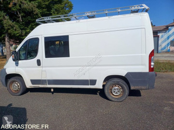 Fourgonnette Peugeot