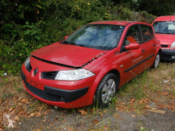 Coche berlina Renault