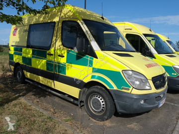 Ambulancia Mercedes