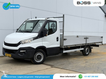 Utilitaire plateau Iveco