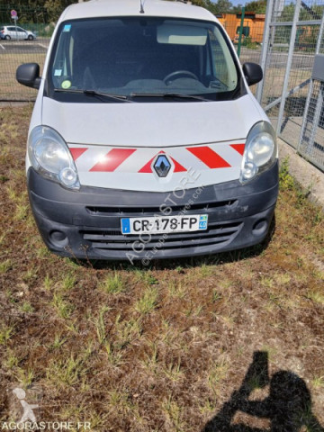Renault van