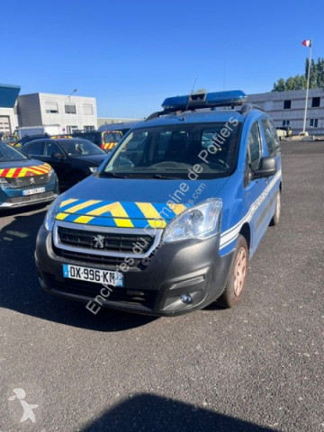 Peugeot van
