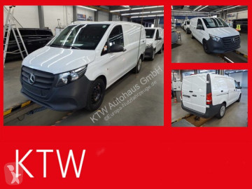 Fourgon utilitaire Mercedes