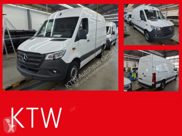 Fourgon utilitaire Mercedes