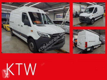 Fourgon utilitaire Mercedes