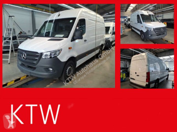 Fourgon utilitaire Mercedes