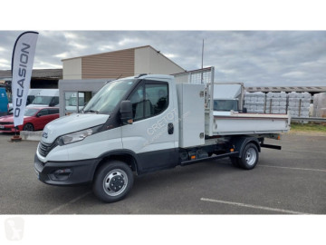 Utilitaire benne Iveco