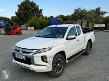 MitsubishiL 200