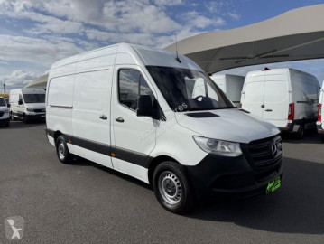 Véhicule utilitaire Mercedes