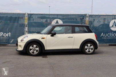 Coche berlina Mini