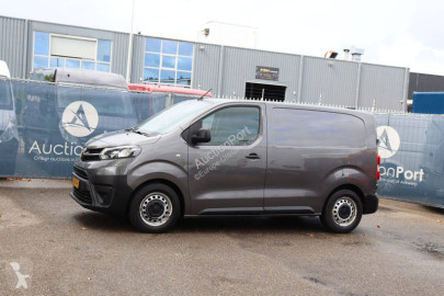 Caja cerrada Toyota