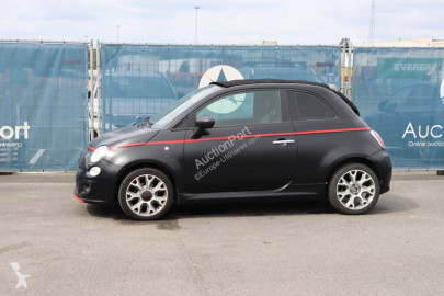 Coche berlina Fiat