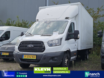 Caja cerrada Ford