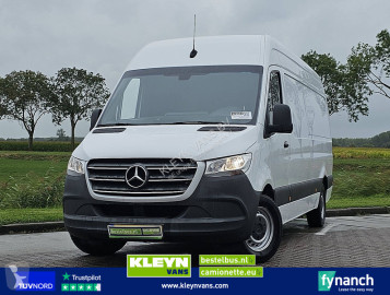 Bestelwagen Mercedes