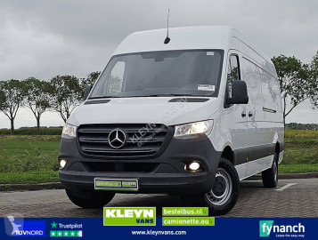 Bestelwagen Mercedes