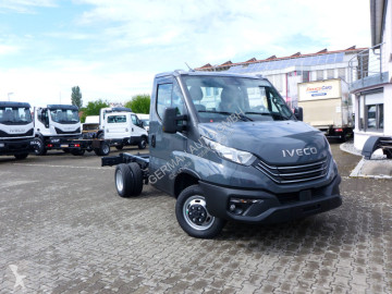 Nieuw cabine chassis Iveco