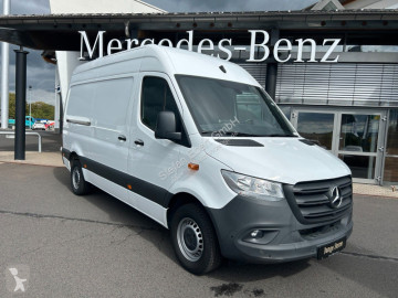 Furgón largo Mercedes