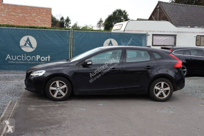 VolvoV40