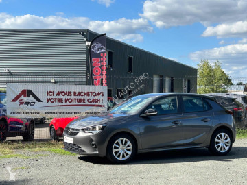 Coche berlina Opel
