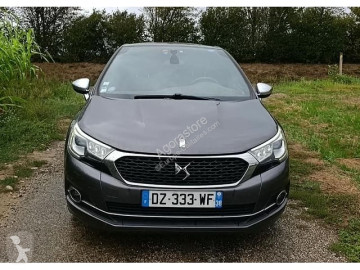 Автомобиль с кузовом «седан» DS
