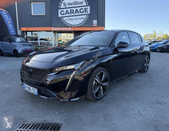 Coche berlina Peugeot