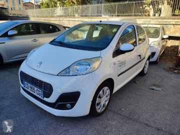 Vůz městský vůz Peugeot