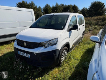 Lehké dodávkové auto Peugeot