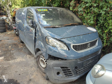 Krytý nákladní vůz se skříňovou karosérií střední Peugeot