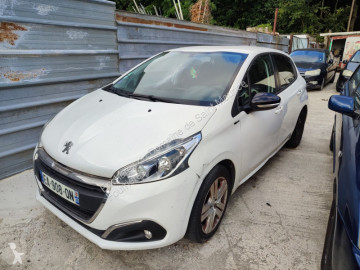 PeugeotE-208