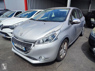 Peugeot E-208 PEUGEOT 1.4 HDi 68
