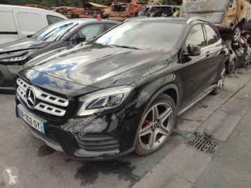 Mercedes220