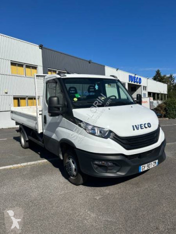 Užitkový vůz s korbou standardní Iveco