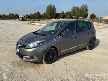 Renault személyautó