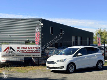 Monovolumen Ford