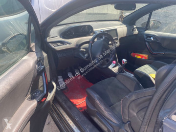 Peugeot208