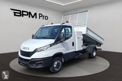 Con volquete estándar Iveco