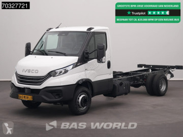 Új Iveco haszongépjármű fülkés alváz