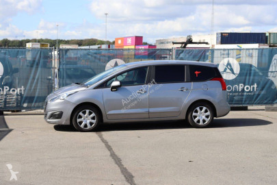 Peugeot5008