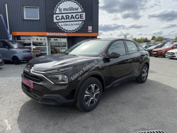 Citroën szedán