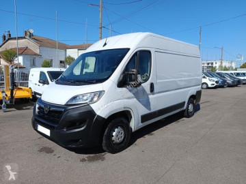 OpelMovano