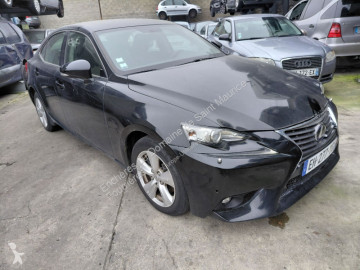 Lexus IS . LEXUS 300h