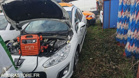 Peugeot308