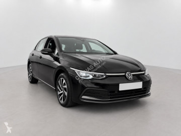 Coche berlina Volkswagen