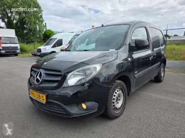 Furgoneta Mercedes