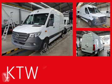 Fourgon utilitaire Mercedes