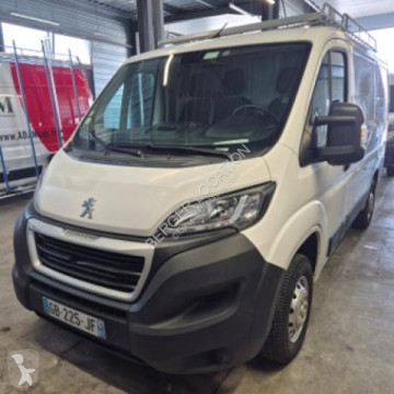 Fourgon utilitaire Peugeot